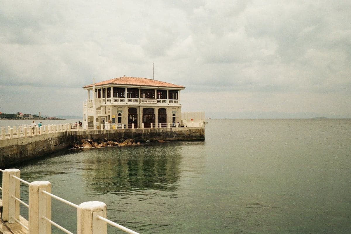 Moda ferry pier (Moda Iskelesi) on the water